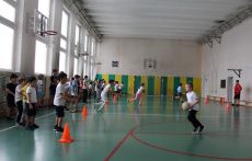 Футболисты провели мастер-класс для школьников