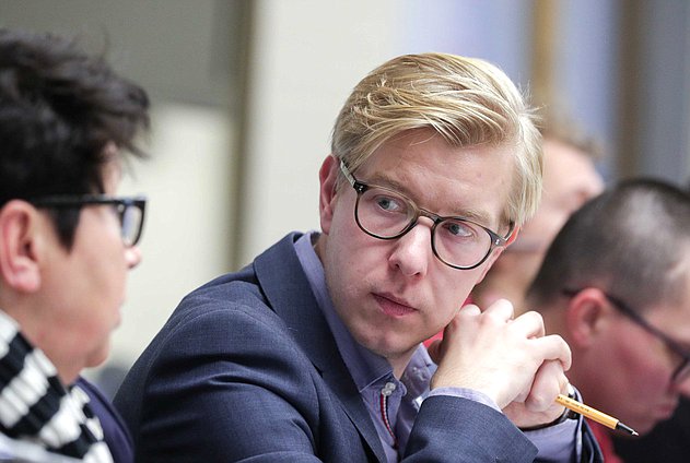 Участники лидерской программы «Перспективы» рассказали о волнующих молодежь с инвалидностью вопросах в Госдуме