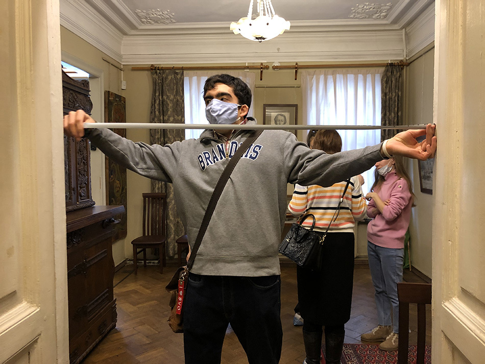 Доступна ли Третьяковская галерея для людей с инвалидностью?